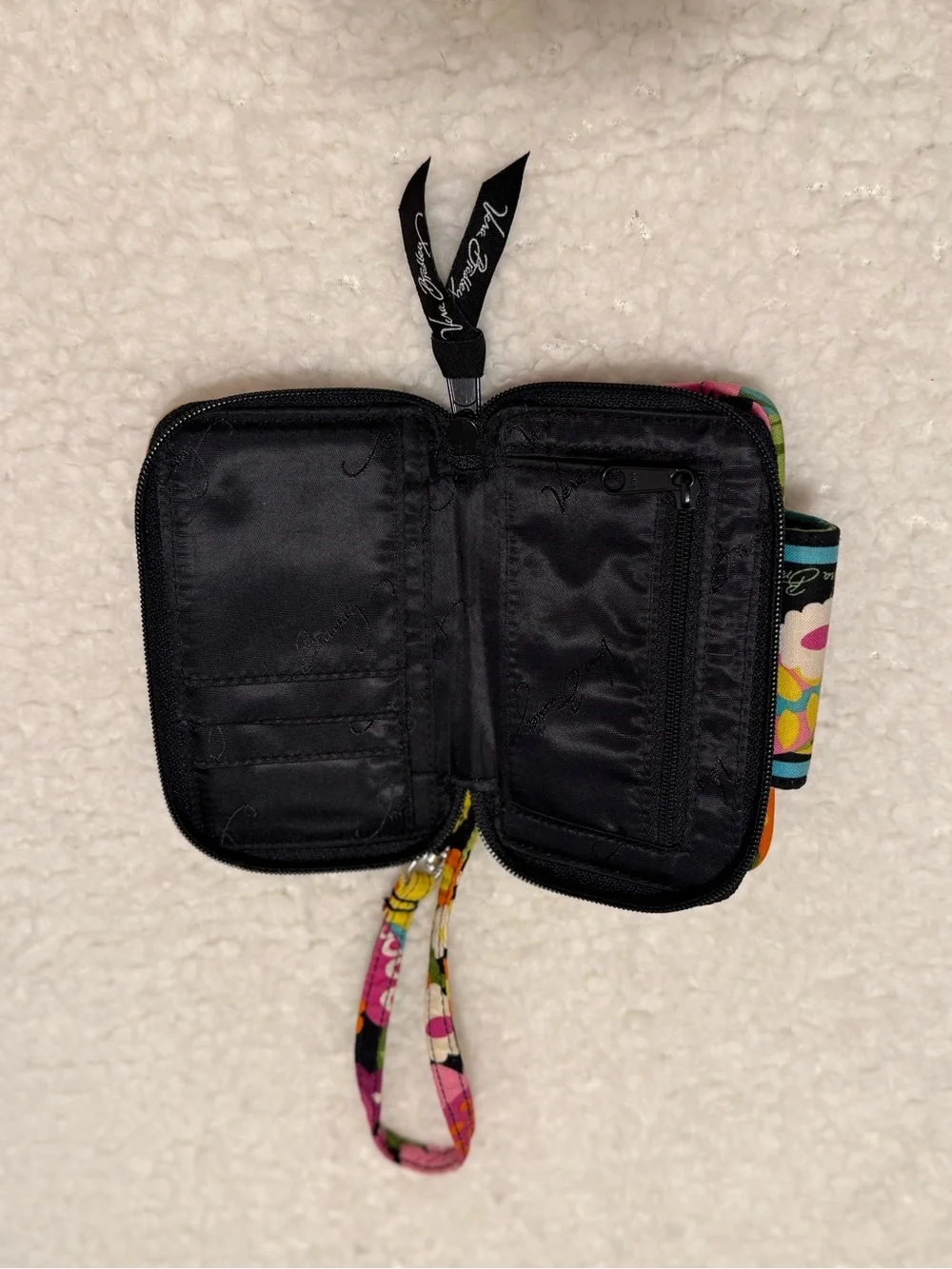 Vera Bradley compact vera